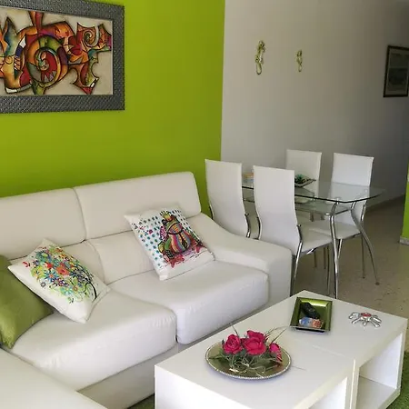 Apartment El Faro *